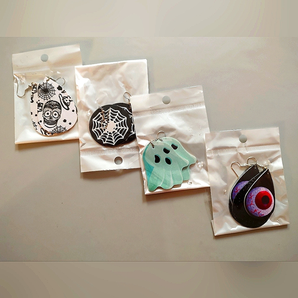 Lot of Halloween earrings